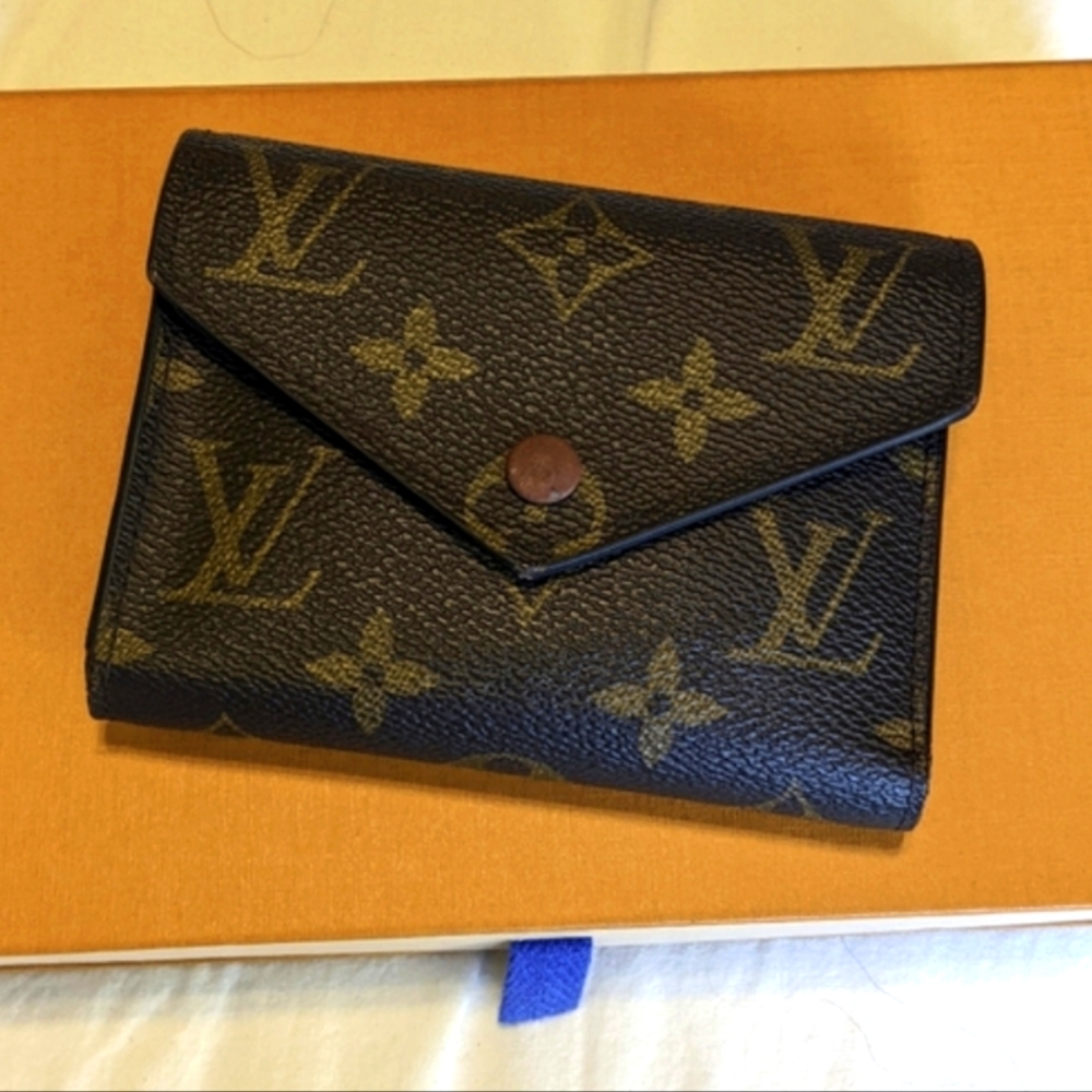 Louis Vuitton Victorine Wallet